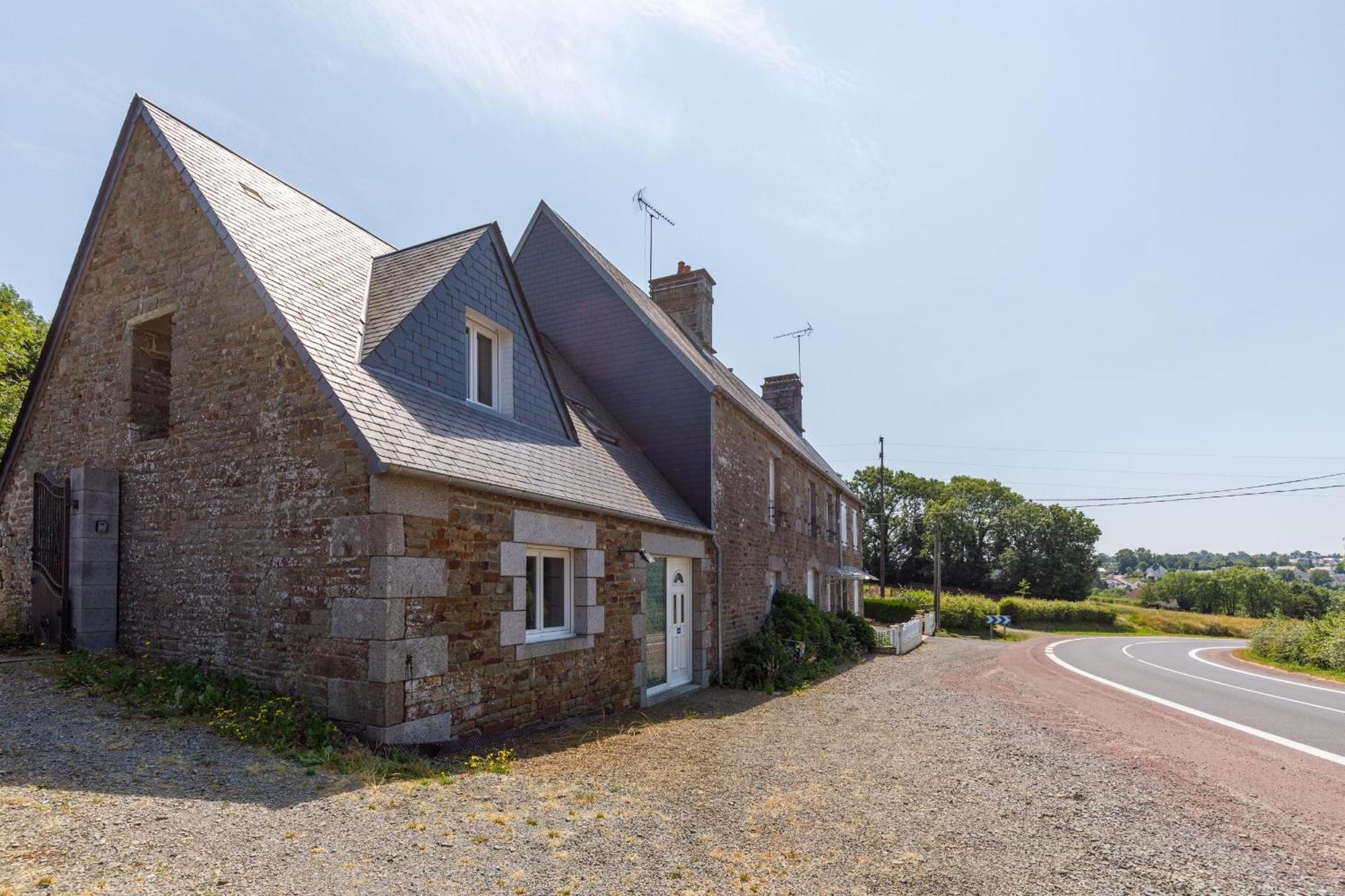 Dodo Normand 3 Chambres Bedrooms - Poele A Granules - Linge - Menage - Inclus Villedieu-les-Poëles Esterno foto